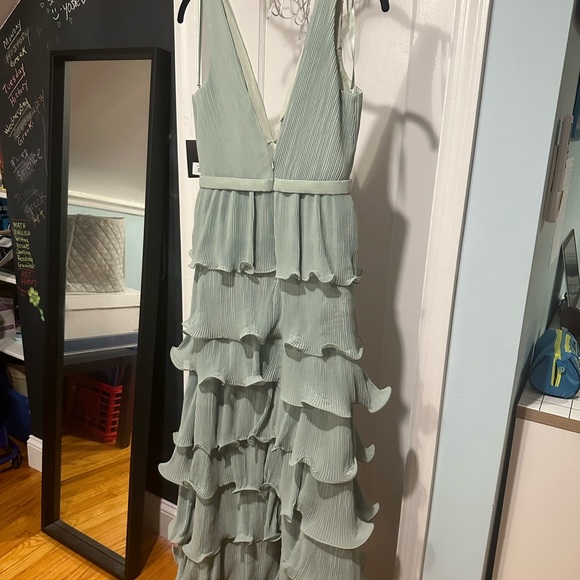 Mac Duggal Green Ruffled Maxi Dress with Plunge Neckline - Picture 3 of 5